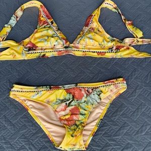 Chelsea & Violet Yellow Floral Bikini (M)